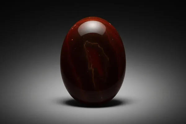 Fayalite – Iron‑Rich Olivine Gemstone Overview, Meaning, and Care