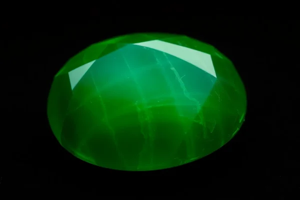 Microcline – Green Feldspar Gemstone Guide