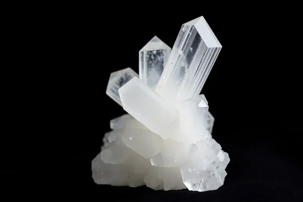 Baryte – Mineral Profile, Meaning, and Jewelry Use